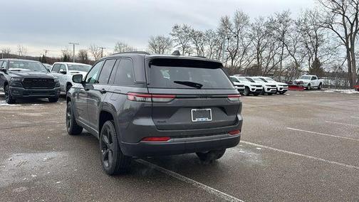 Metallic 2026 Jeep Grand Cherokee Limited