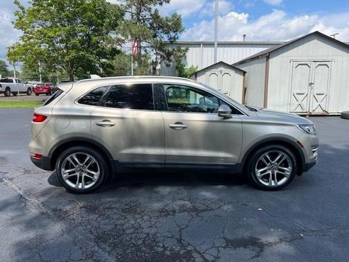 2015 Lincoln MKC Base