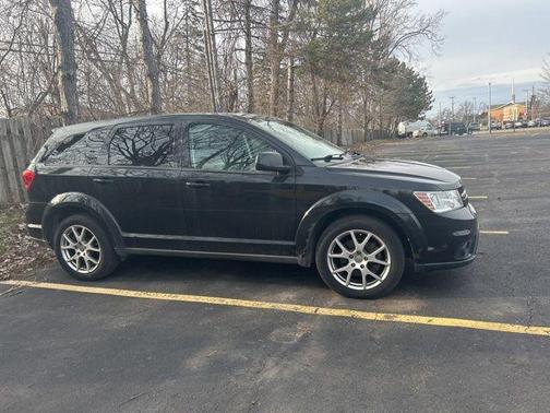 Brilliant Black Crystal Pearlcoat 2013 Dodge Journey R/T