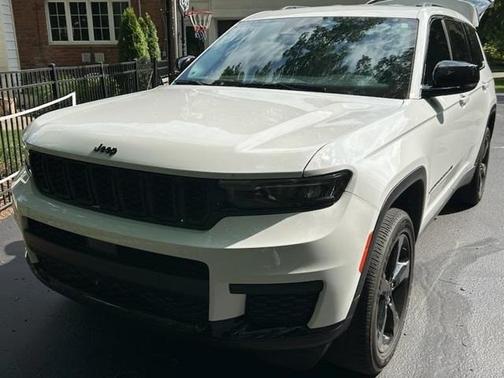 2023 Jeep Grand Cherokee L Laredo