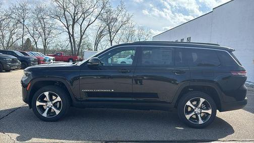 Diamond Black 2026 Jeep Grand Cherokee L Limited