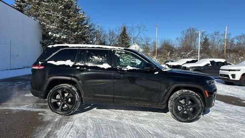 Diamond Black 2026 Jeep Grand Cherokee Limited