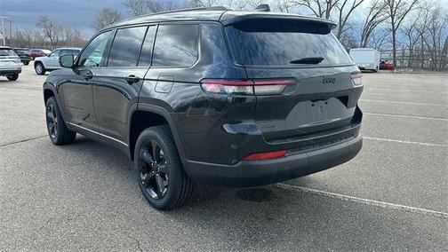2025 Jeep Grand Cherokee L Laredo