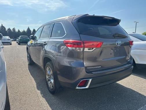 2019 Toyota Highlander Hybrid Limited Platinum