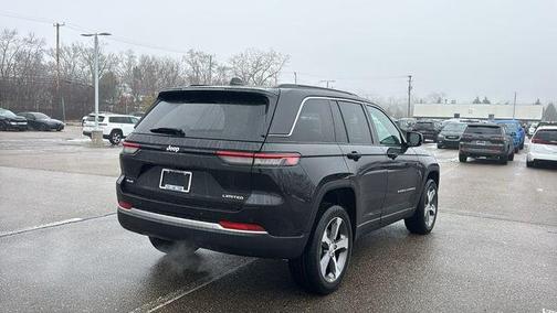 Diamond Black 2026 Jeep Grand Cherokee Limited