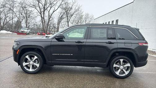 Diamond Black 2026 Jeep Grand Cherokee Limited