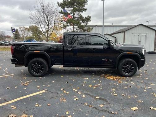 2024 GMC Sierra 2500 AT4