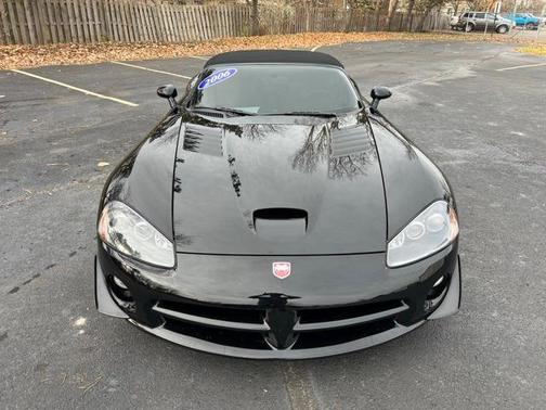 2006 Dodge Viper SRT-10