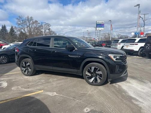2024 Volkswagen Atlas Cross Sport 2.0T SE w/Technology