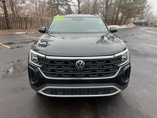 2024 Volkswagen Atlas Cross Sport 2.0T SE w/Technology