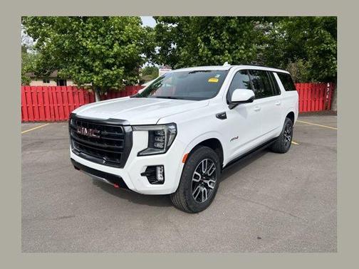 Summit White 2023 GMC Yukon XL AT4