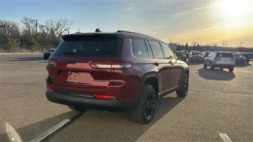 2025 Jeep Grand Cherokee L Laredo