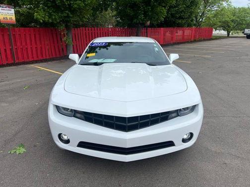 Summit White 2013 Chevrolet Camaro 1LT