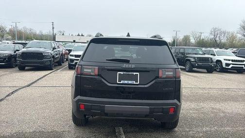 Diamond Black 2026 Jeep Cherokee LAREDO/LIMITED