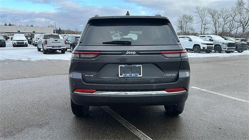 2025 Jeep Grand Cherokee Laredo