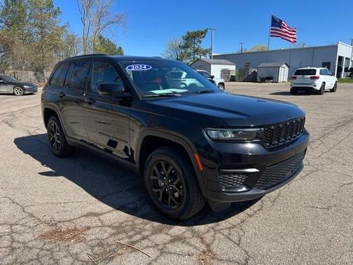 2024 Jeep Grand Cherokee Laredo