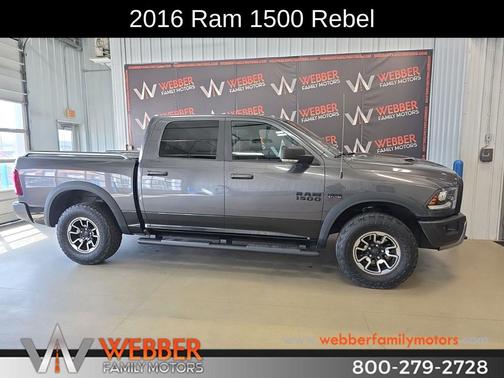 Granite Crystal Metallic Clearcoat 2016 RAM 1500 Rebel