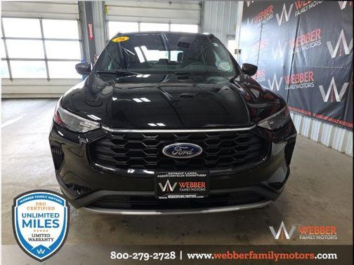 AGATE BLACK METALLIC 2026 Ford Escape ST-Line
