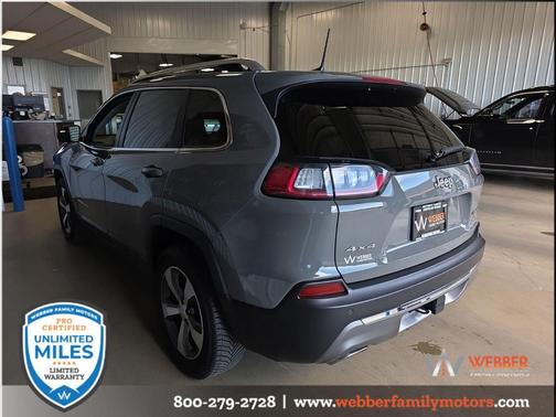 Sting-Gray Clearcoat 2021 Jeep Cherokee Limited
