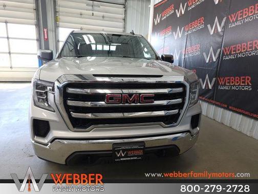 Quicksilver Metallic 2019 GMC Sierra 1500 SLE