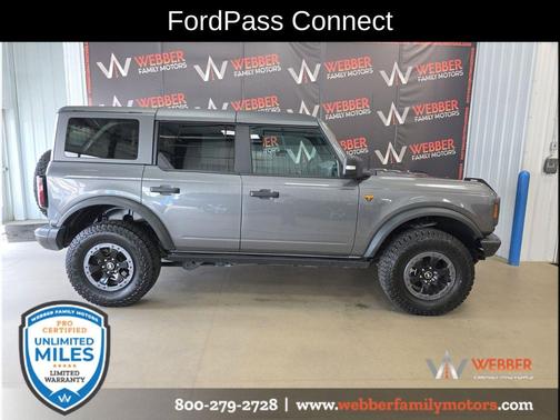 CARBONIZED GREY METALLIC 2021 Ford Bronco Badlands