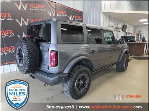 CARBONIZED GREY METALLIC 2021 Ford Bronco Badlands