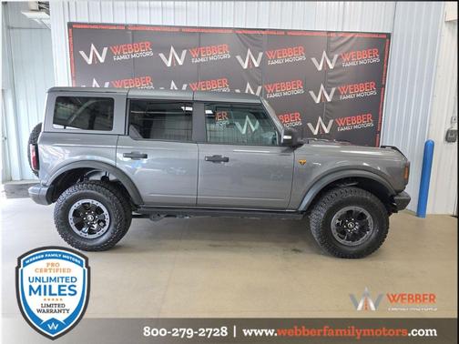 CARBONIZED GREY METALLIC 2021 Ford Bronco Badlands