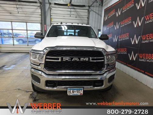 2022 RAM 2500 Tradesman Crew Cab 4x4 6'4' Box