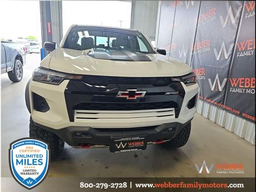 Summit White 2026 Chevrolet Colorado ZR2