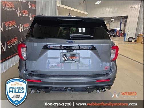 CARBONIZED GRAY METALLIC 2024 Ford Explorer ST