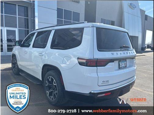 Bright White Clearcoat 2023 Jeep Wagoneer Series III 4x4