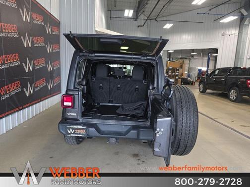 Granite Crystal Metallic Clearcoat 2020 Jeep Wrangler Unlimited Sport