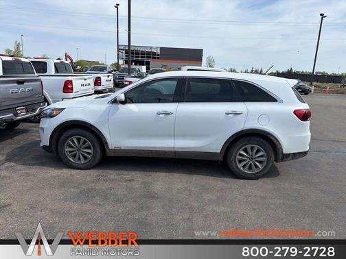 Snow White Pearl 2019 Kia Sorento LX