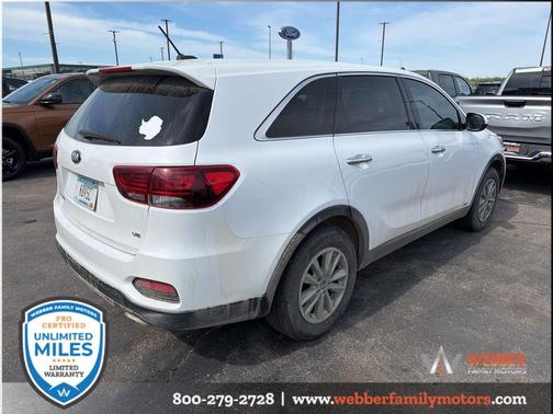 Snow White Pearl 2019 Kia Sorento LX