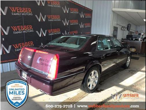 2008 Cadillac DTS Base
