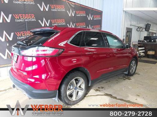 2020 Ford Edge Titanium