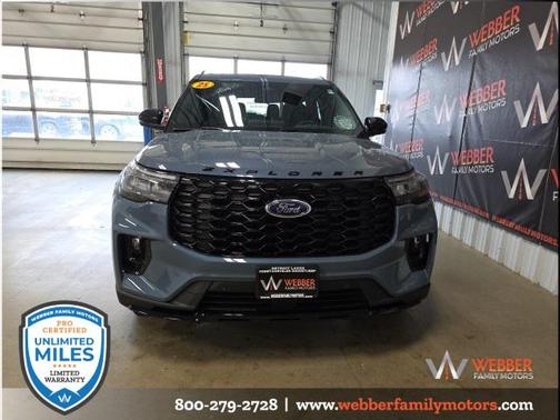 2025 Ford Explorer ST-Line