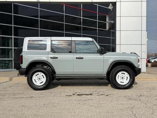 2023 Ford Bronco Heritage Edition