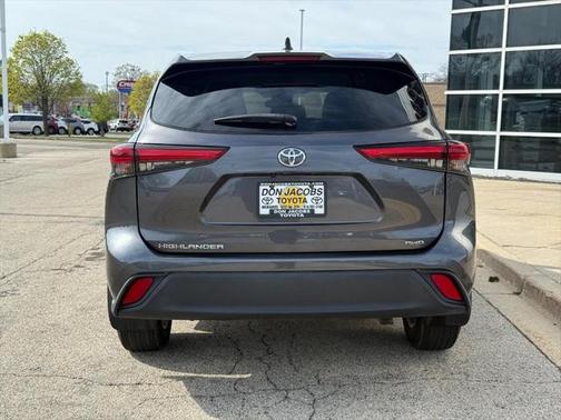 2022 Toyota Highlander L