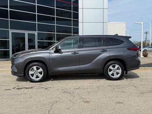 2022 Toyota Highlander L