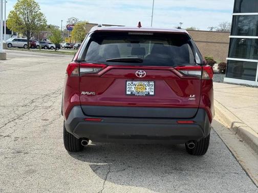 2021 Toyota RAV4 LE