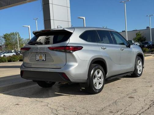 2021 Toyota Highlander LE