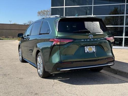 2023 Toyota Sienna Platinum 7 Passenger
