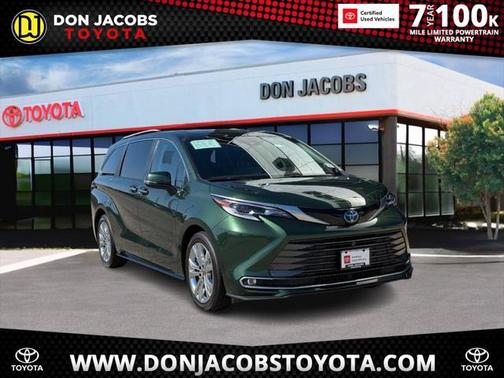 2023 Toyota Sienna Platinum 7 Passenger
