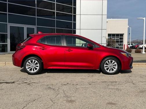 2023 Toyota Corolla Hatchback SE
