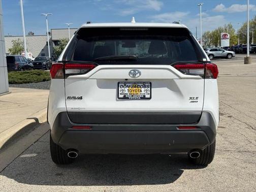 2024 Toyota RAV4 XLE