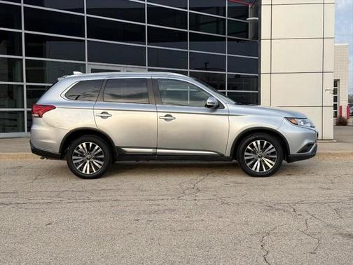 2020 Mitsubishi Outlander SEL