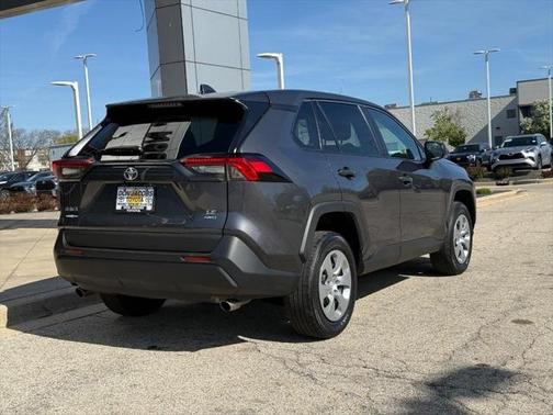 2023 Toyota RAV4 LE