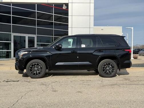 2025 Toyota Sequoia Platinum