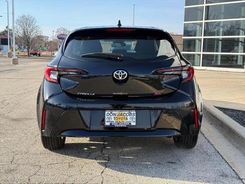 2024 Toyota Corolla Hatchback SE